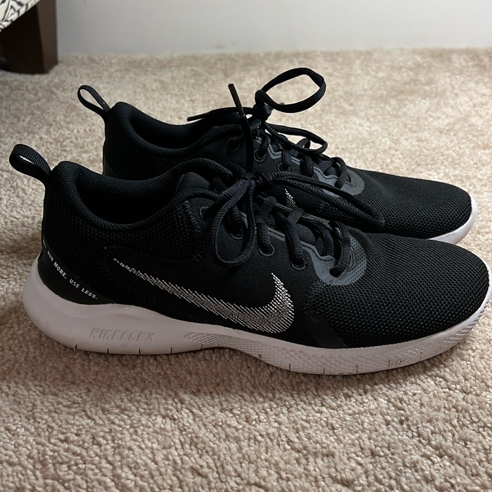 Nike Unisex (Men’s or Women’s) Sneakers - Black Size 8